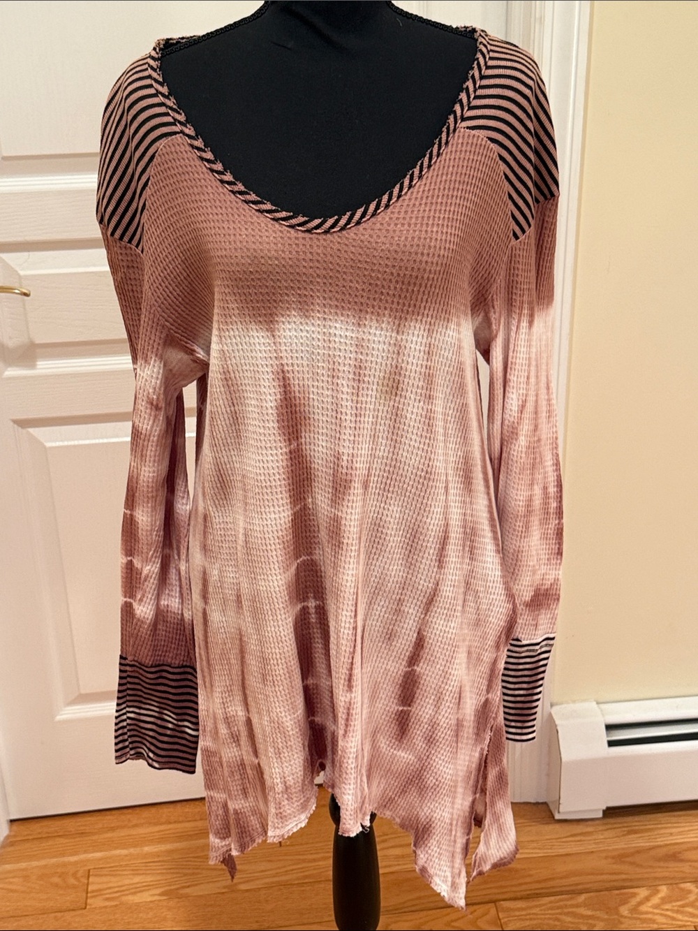 Vocal Women's Asymmetrical Long-Sleeve Waffle Knit Tie-Dye Top - Dusty Rose
